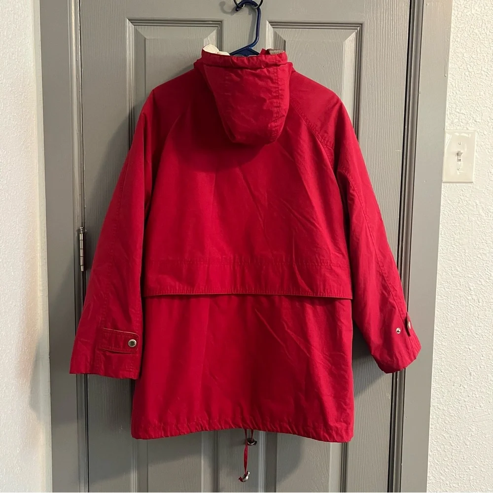 London Fog Red Jacket with Green Quilted lining - Picture 5 of 12